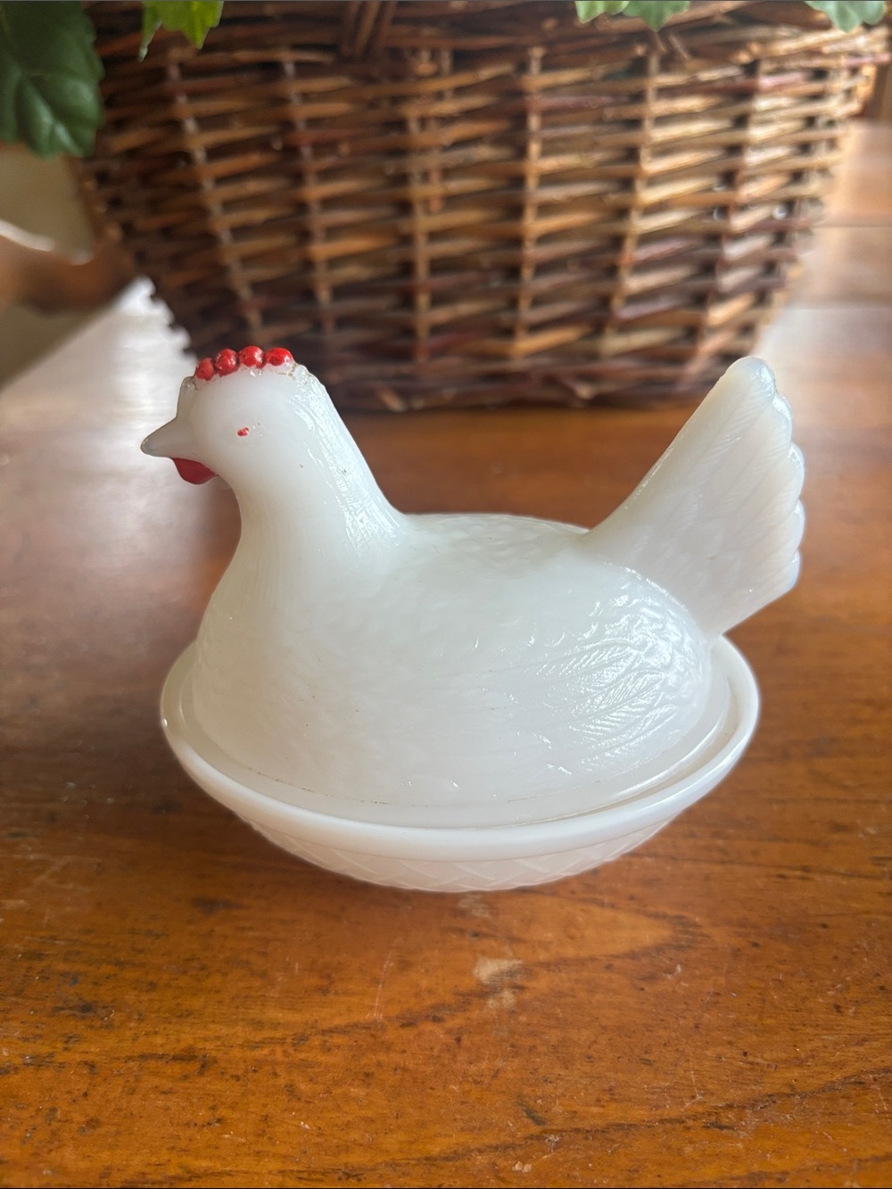 Vintage Hazel Atlas (?) milk glass & red accents 4” hen-on-a-nest trinket dish